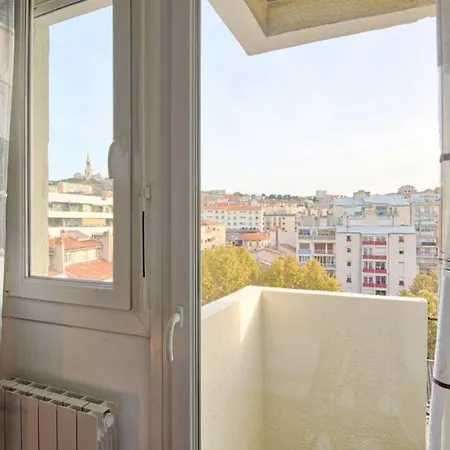 Le Bonheur Des Catalans Marseilles